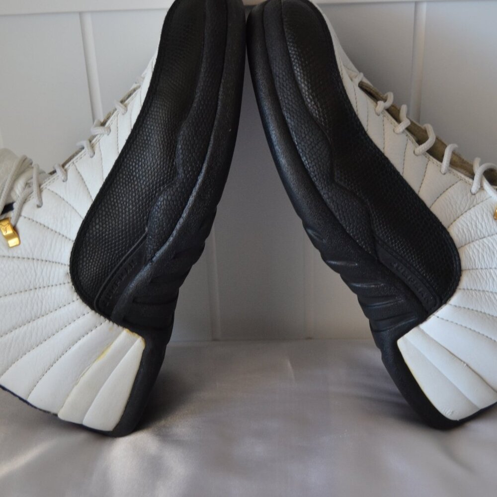 JORDAN 12  OG -1997 TAXI-  - 130690-101 - PRE-OWNED - SIZE US 12  $210 - Picture 15 of 16